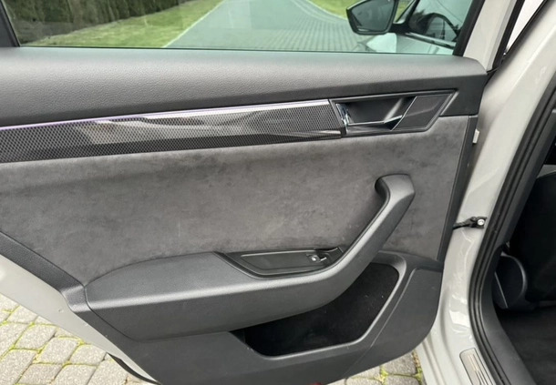 Skoda Superb cena 94900 przebieg: 206000, rok produkcji 2018 z Jeziorany małe 596